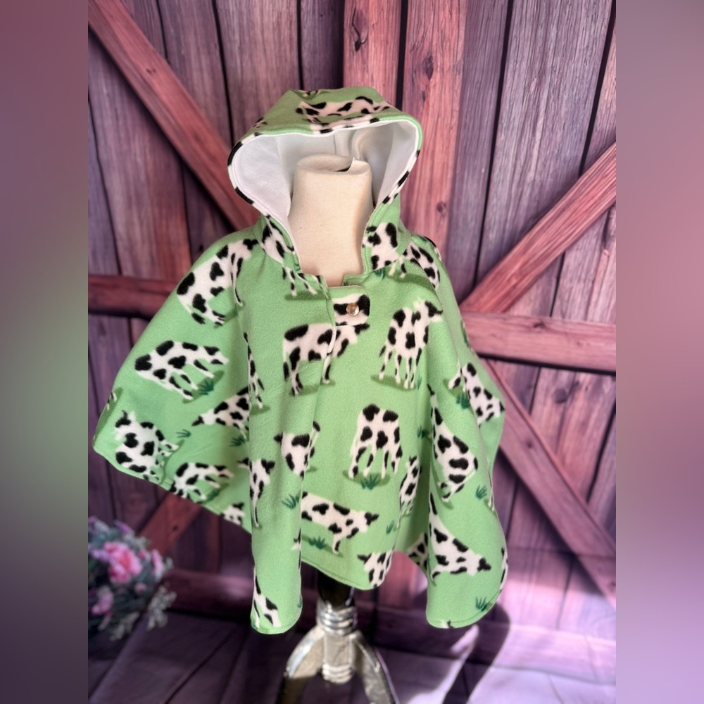Adorable Hooded Car Seat Poncho